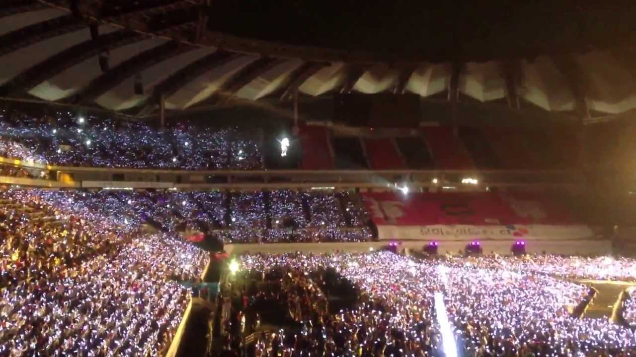 Psy - live at Olympic Staidum, Seoul, South Korea