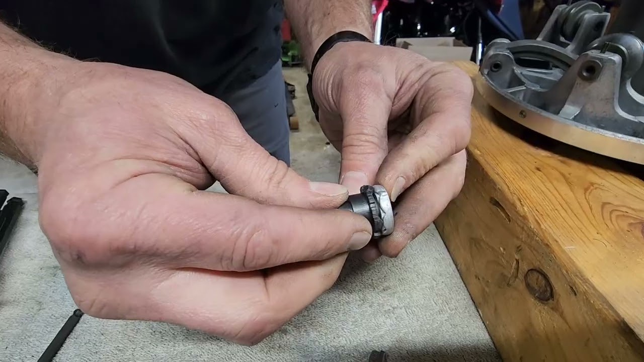 Instalation of pdrive clicker assembly on skidoo 900 ace