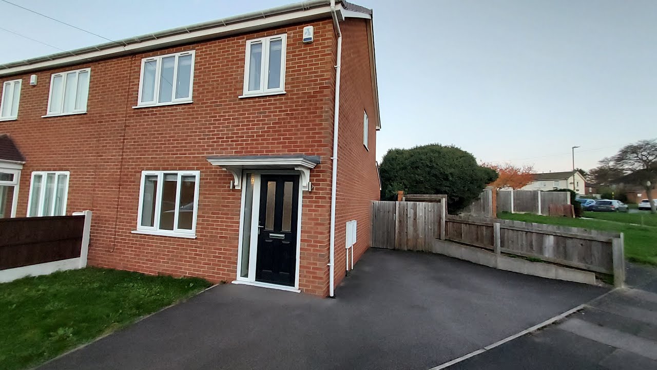 3-bedroom end-terrace house in Birmingham #birmingham #letting