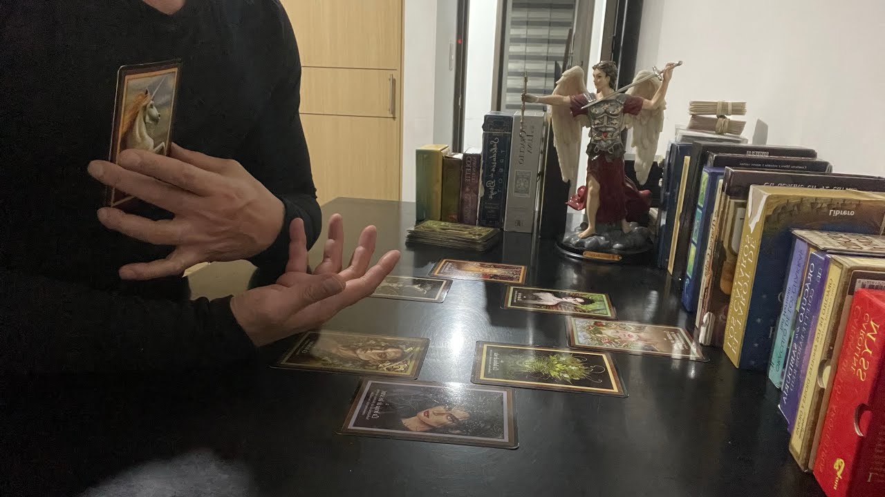 HICIERON 🕯️UNA CEREMONIA🕯️ A ALGUIEN  PERO 