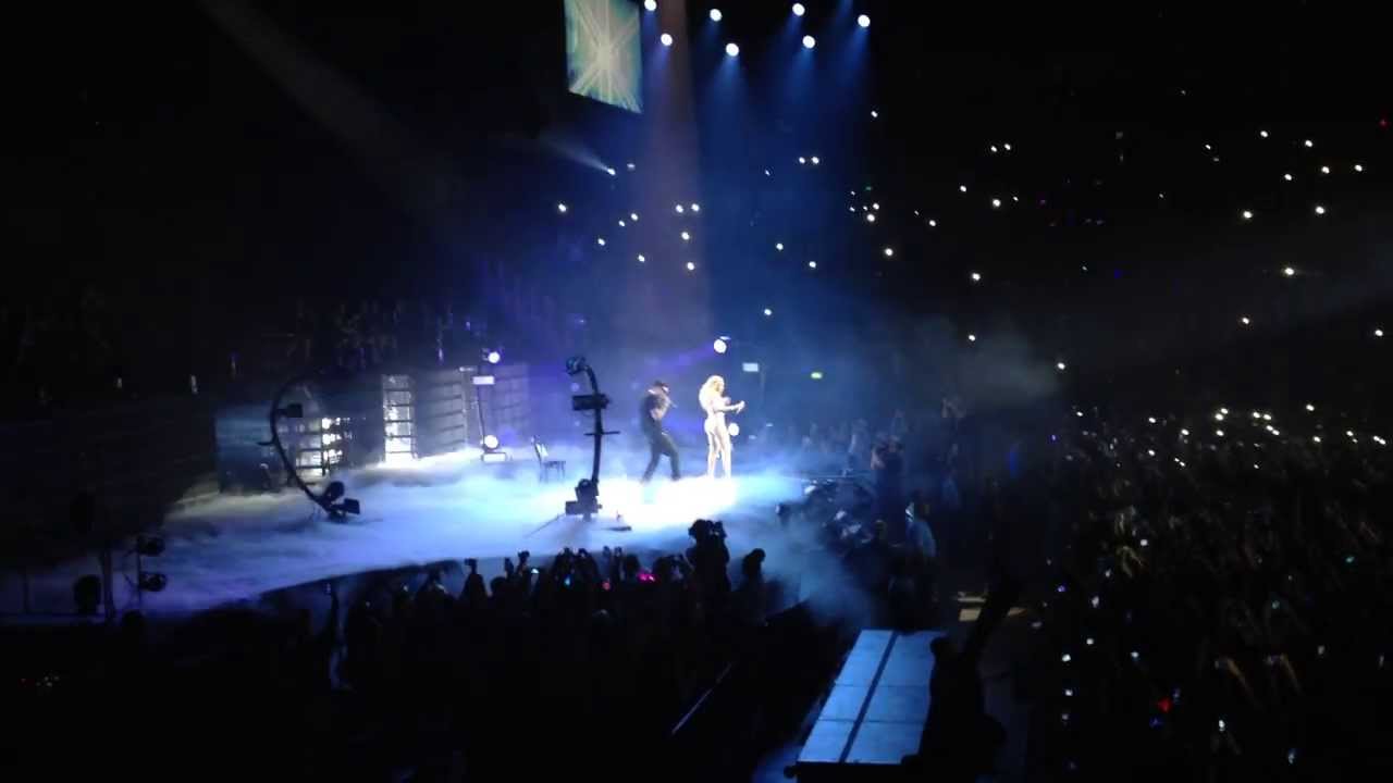 Beyoncé - Drunk In Love (ft. Jay Z) (The o2 Arena, 06/03/14)