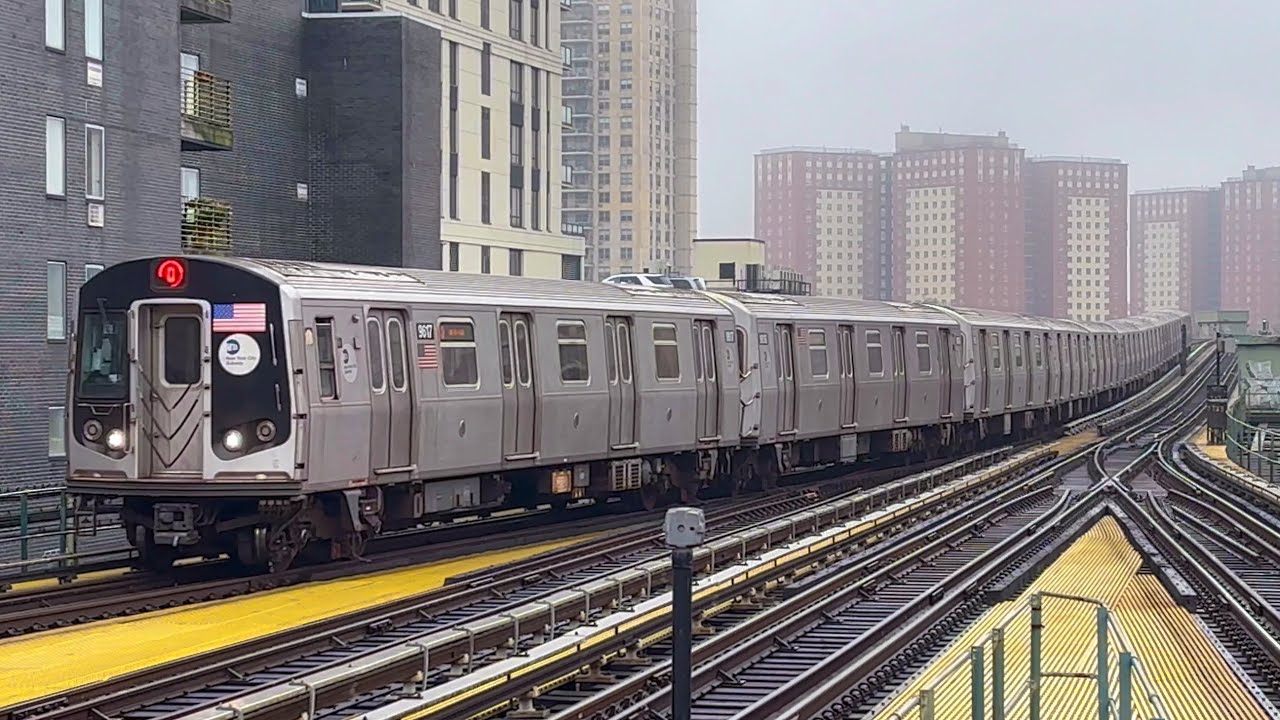 NYC Subway: (Q) Local Trains @ Ocean Pkwy