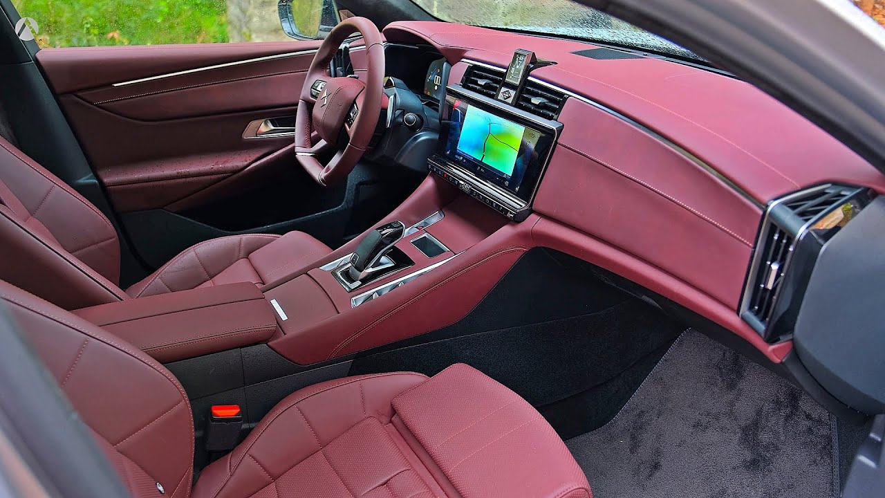 2023 DS 9 - INTERIOR (Luxury Sedan)