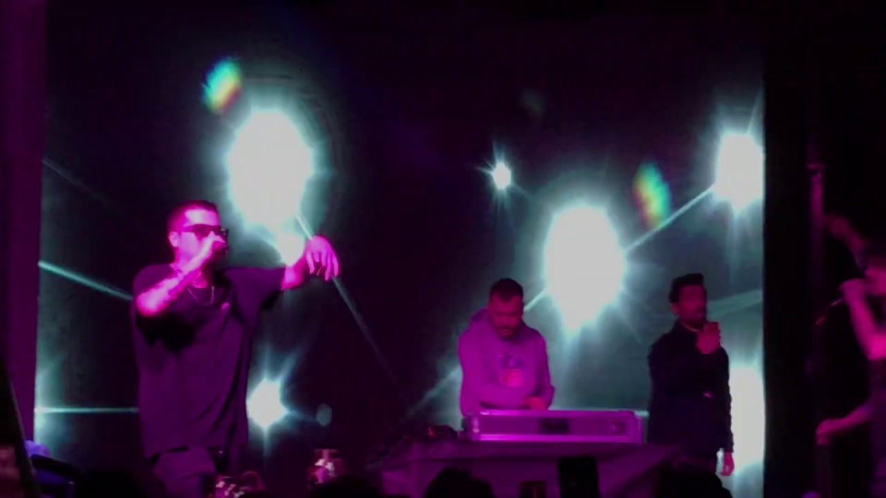 No.1 - Sıfır Sıkıntı KONSER (TÜM ŞARKI)