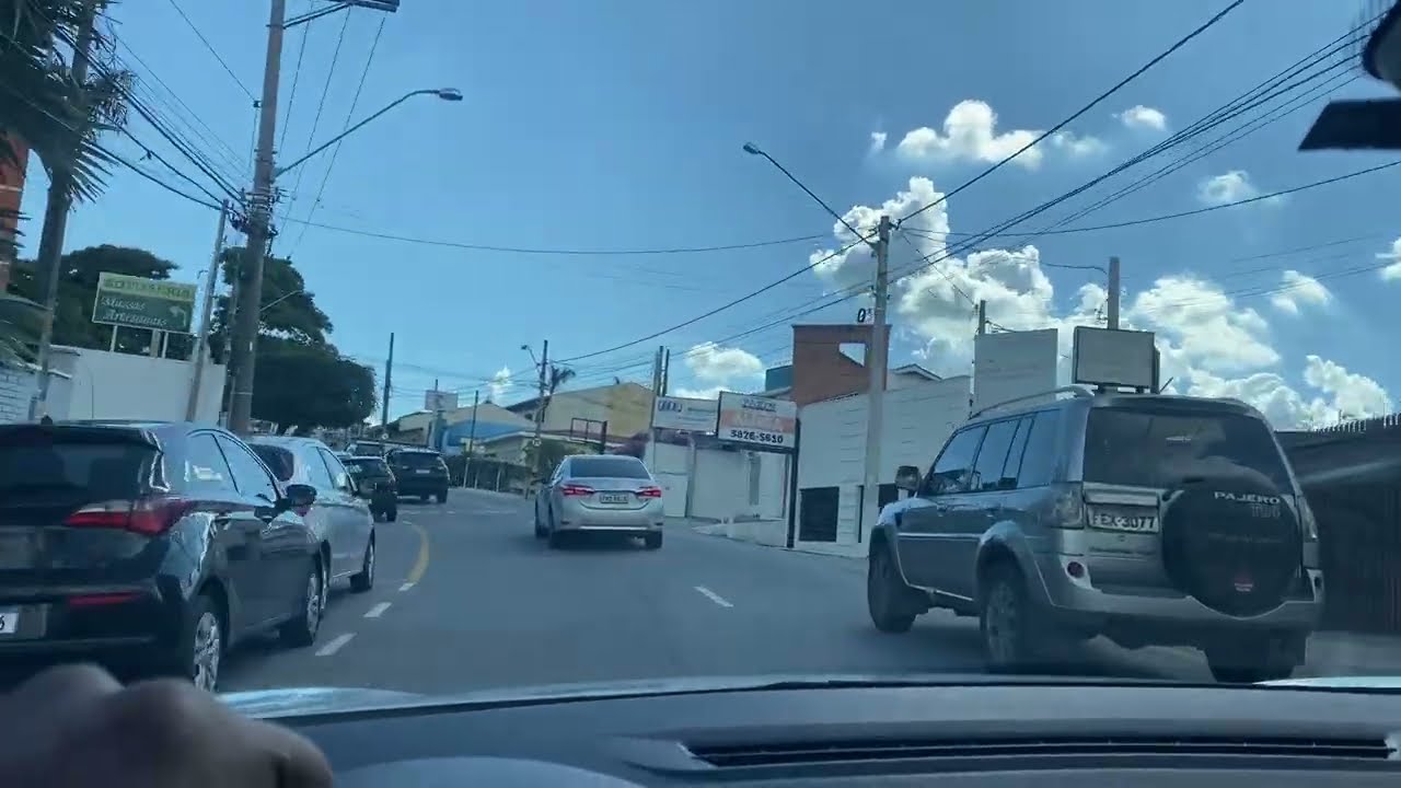 SAINDO DO CENTRO DE VINHEDO RUMO À RODOVIA ANHANGUERA