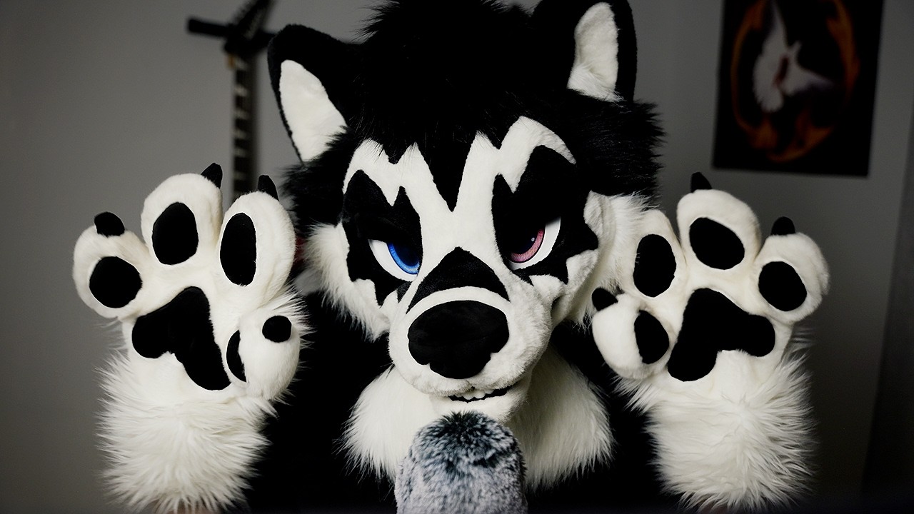 [Furry ASMR] Petting & Mouth Sounds