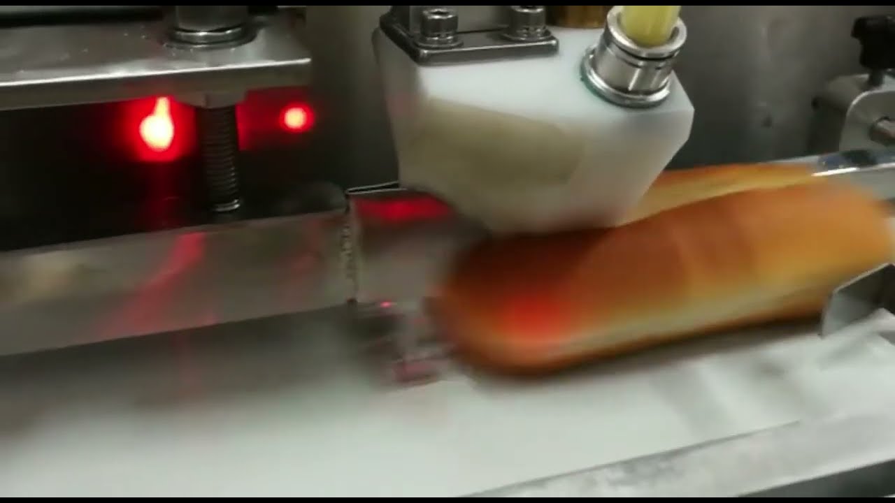 Cream filling machine for Hot dog rolls