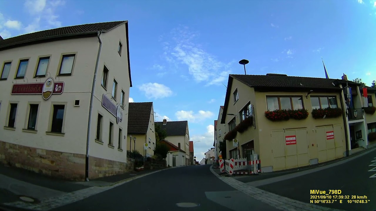 D: Gemeinde Burglauer. Landkreis Rh&ouml;n-Grabfeld. Fahrt durch den Ort. September 2021