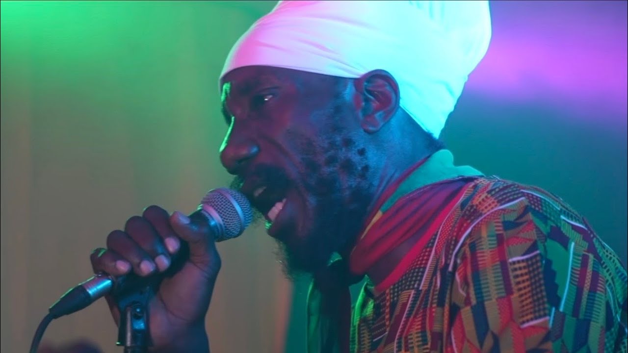 Sizzla : The Pull Up