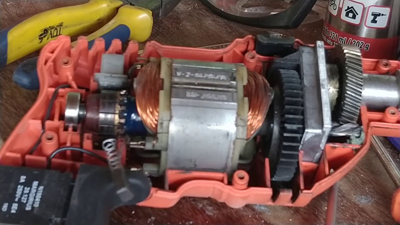 Manutenção Nos Mínimos Detalhes Da Furadeira BLACK+DECKER