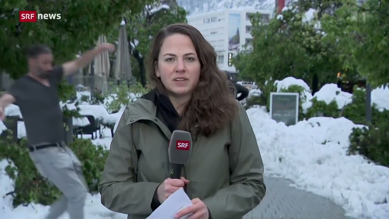 SRF Reporterin Panne - Tagesschau - Im Hintergrund passiert was