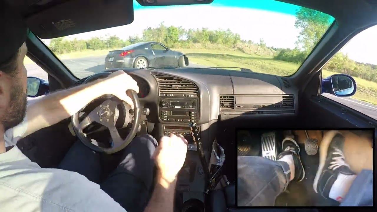 BMW E36 In car & Footcam Tandem Drift with 350z