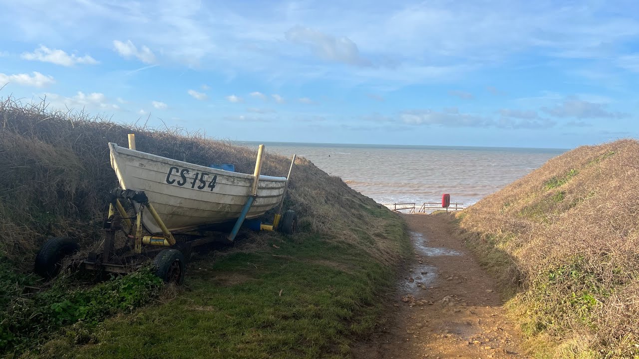 Morning walk at Brook Chine / Beach, Isle of Wight. February 2022