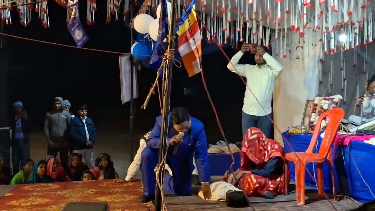 Ujhiyani gao me boudh katha karyakram ka ayojan by shivani ambedkar 