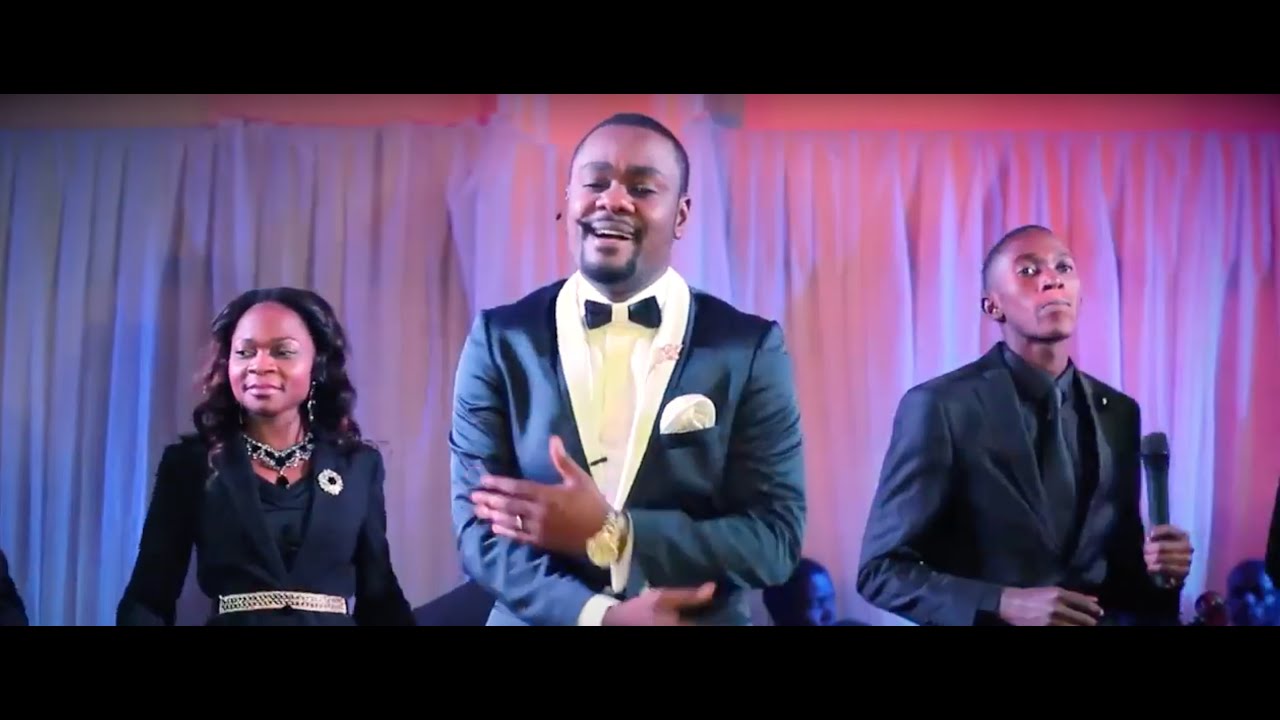 Mike Kalambay - Kumama Mosantu (Clip Officiel)