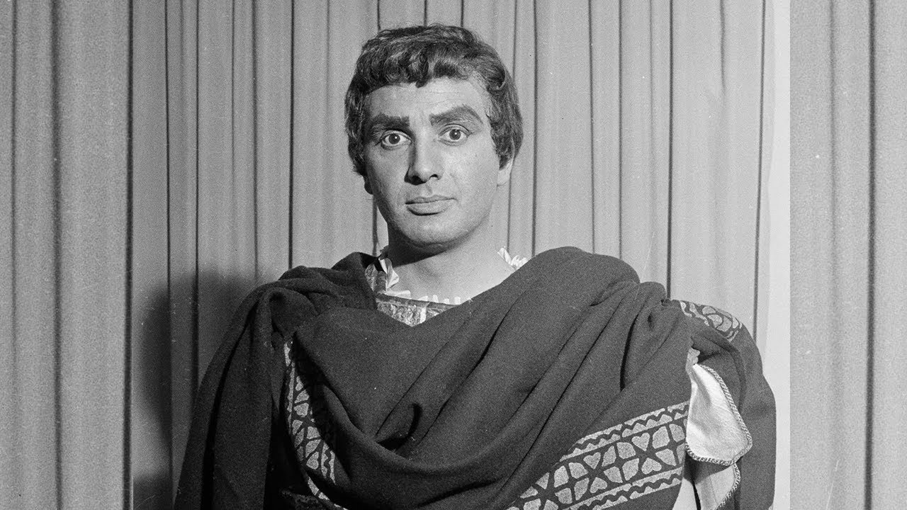 Franco Corelli as Licinio (La vestale) 1954 Scala debut & opening night 💖Thank you for the support🙏