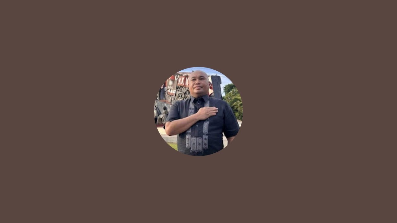 KA ERIC CELIZ IS LIVE NOW AT NEAR EDSA SHRINE! DAY 1 OF NATIONAL PEOPLE'S PROTEST!