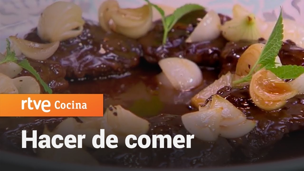 Cómo hacer Carrillada de cerdo - Hacer de comer | RTVE Cocina