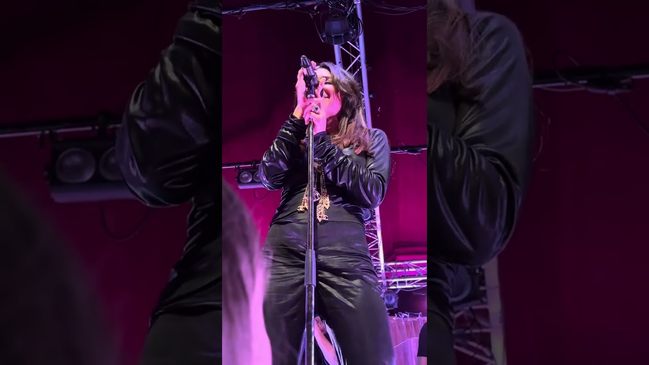 Jenifer au cabaret sauvage - tais toi