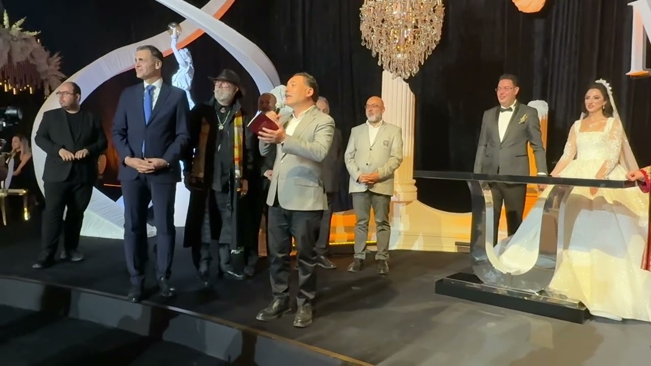 YILIN DÜĞÜNÜ: SOSYETE, SİYASET VE SANAYİ DÜNYASI TEK ÇATIDA BULUŞTU!