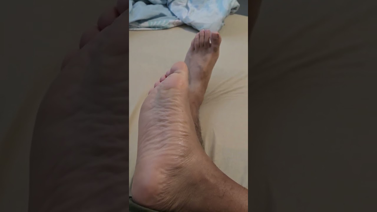 MERRY FEET CHRISTMAS TO YOU ALL 2025 