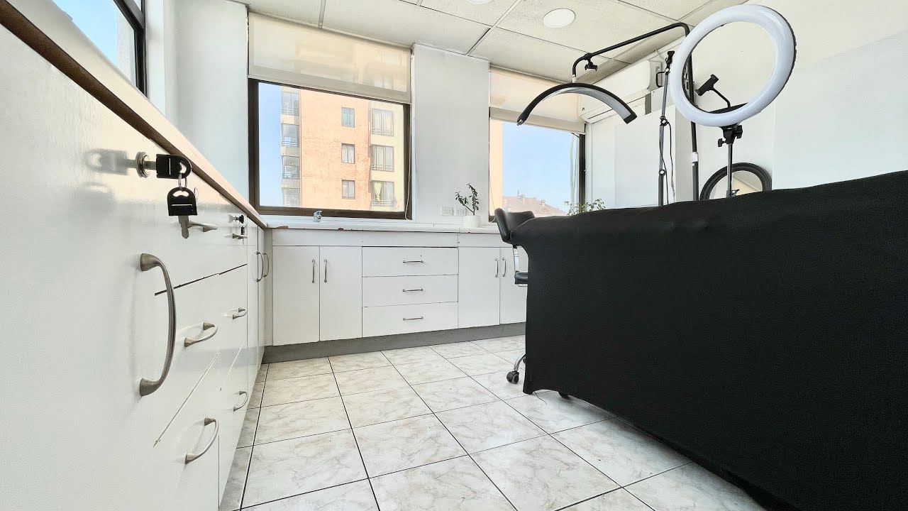 AMPLIA OFICINA CON 2 PRIVADOS A PASOS DE METRO STGO BUERAS, MAIPÚ 📍🚇