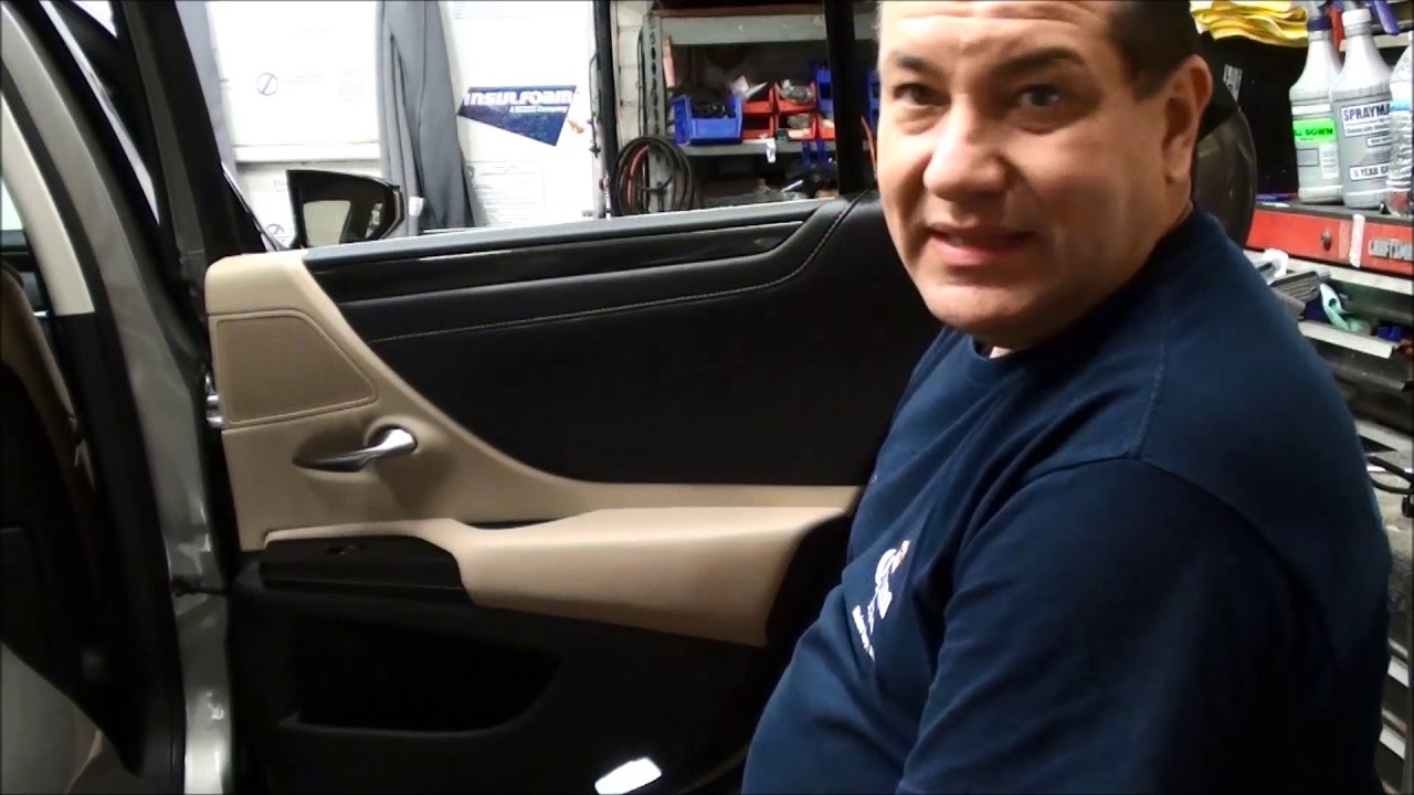 как снять дверные панели на Lexus ES350 2021 года