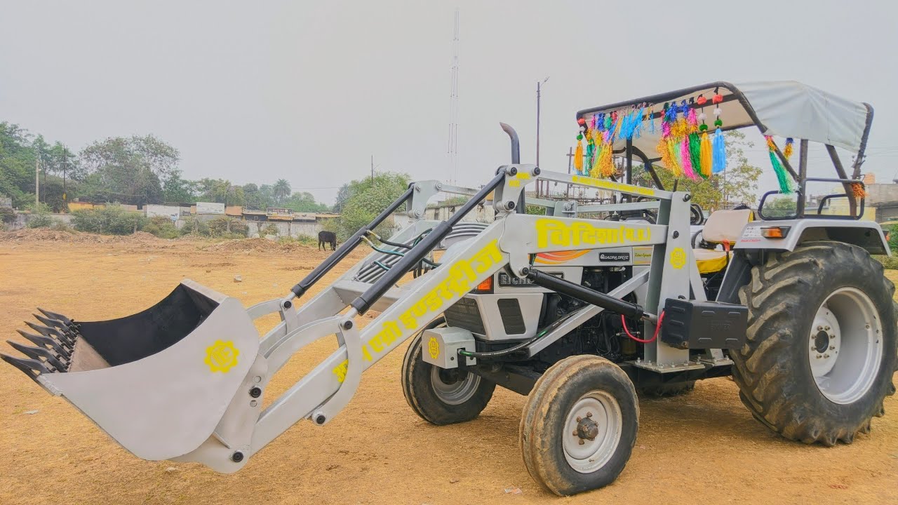 Eicher 557 Tractor loader ( More info 9589715544 )