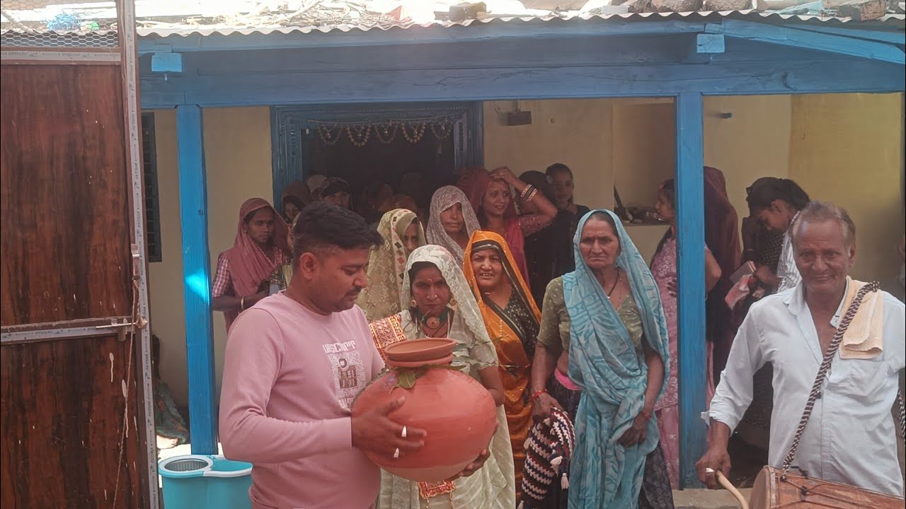 કોયડો કોને પડ્યો લગન માં ગાયઝ 
