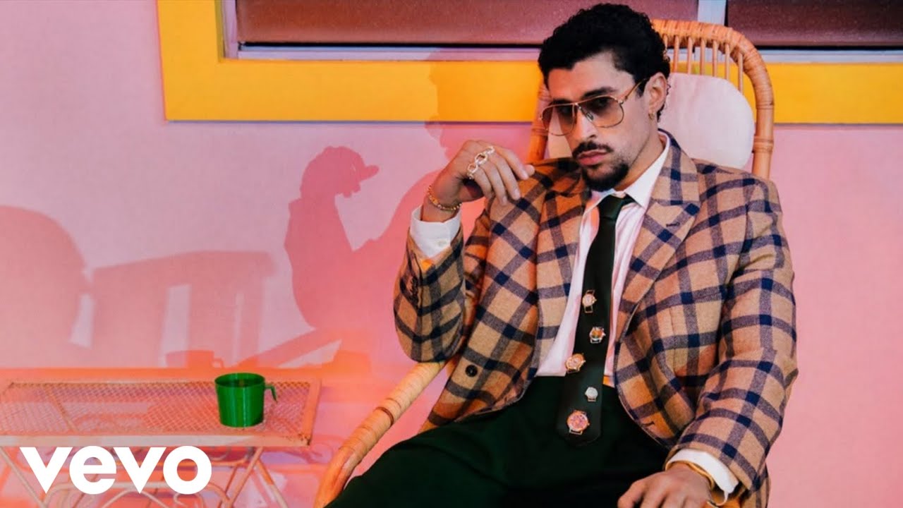 Bad Bunny - Abuela Me Preguntó (Video Oficial)