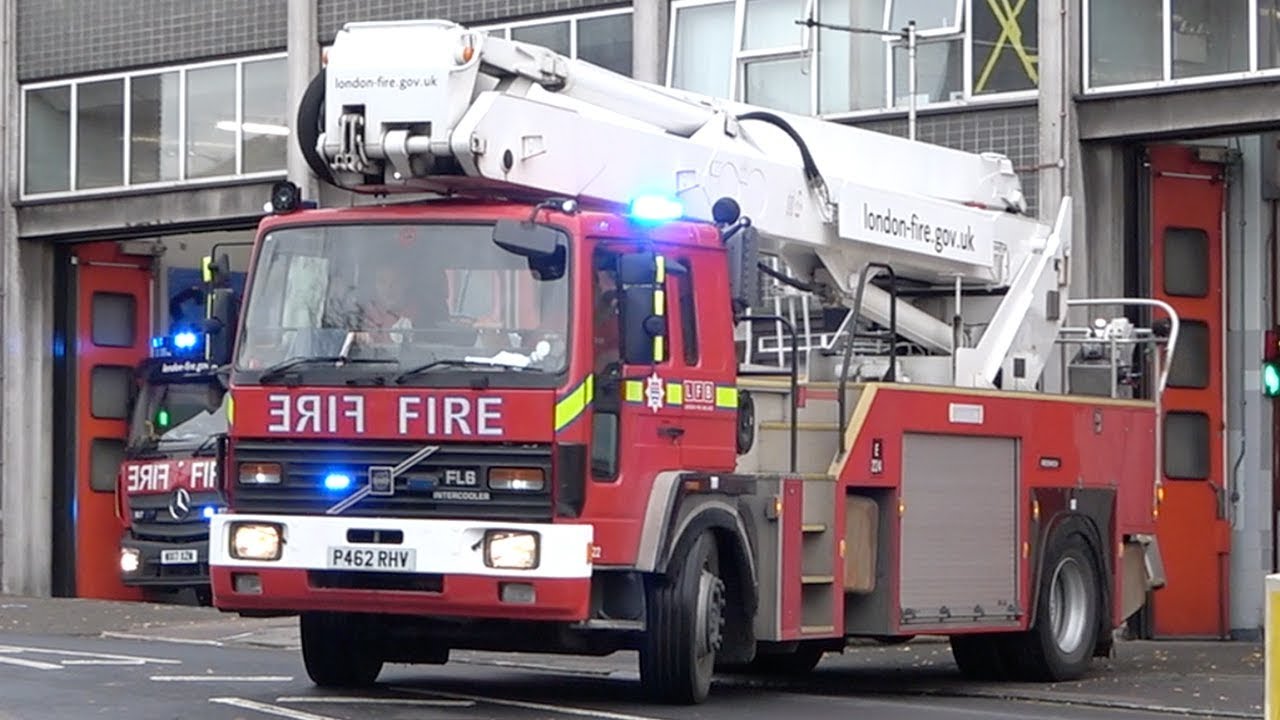 Greenwich Hydraulic Platform And Pump Turnout - London Fire Brigade