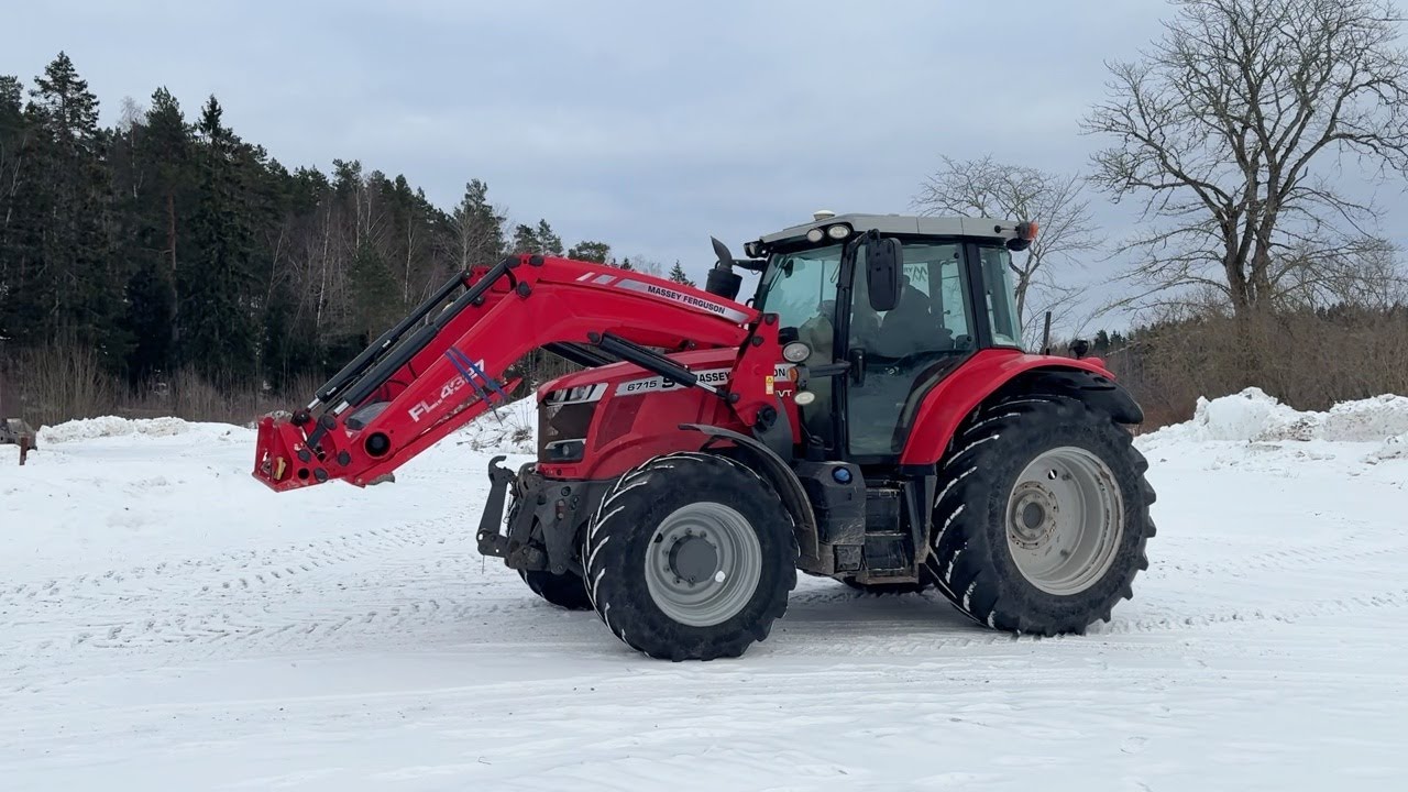 K&ouml;p Traktor Massey Ferguson 6715S p&aring; Klaravik