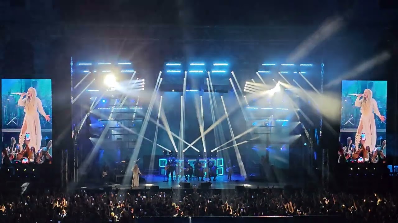 Avril Lavigne - I'm With You (live @ Arena Pula, 17 June 2024)