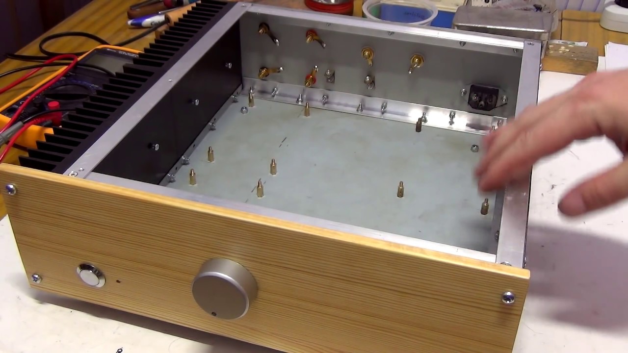 Самодельный корпус усилителя.  Self-made amplifier housing.