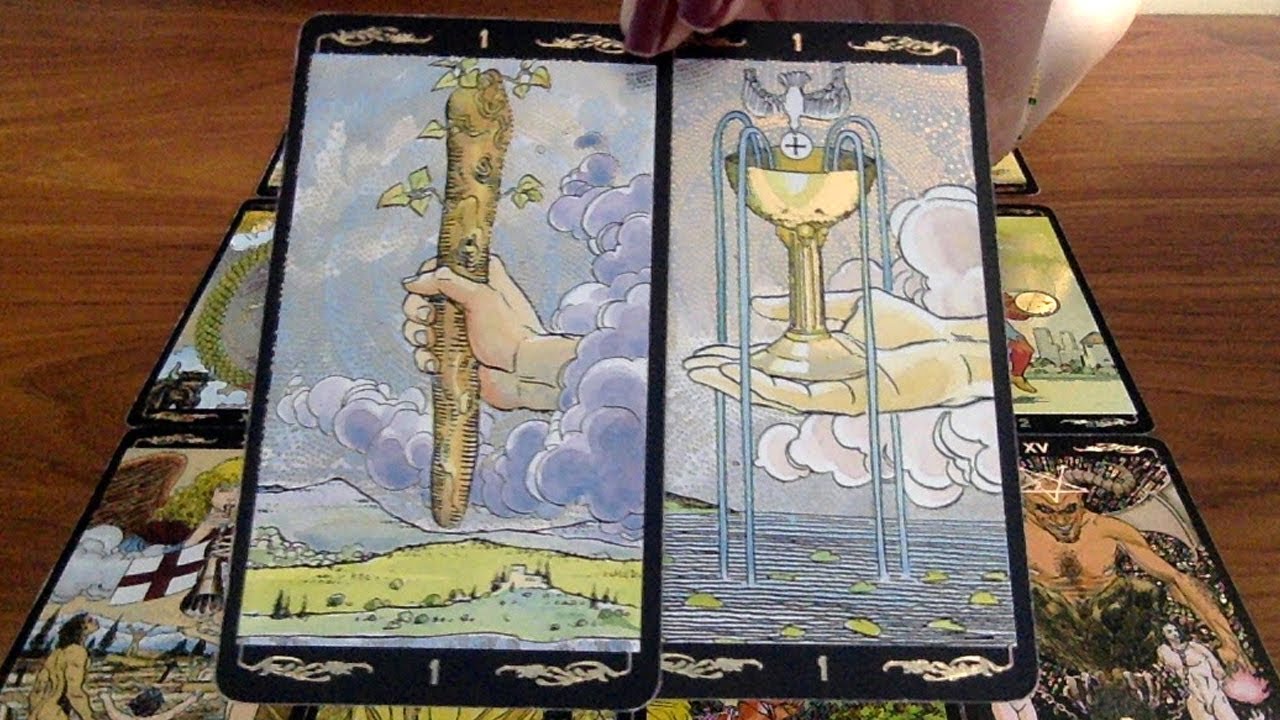 TAURUS CAREER & MONEY *THE CHOICE IS YOURS...* AUGUST 2019 💰😱 Psychic Tarot Reading