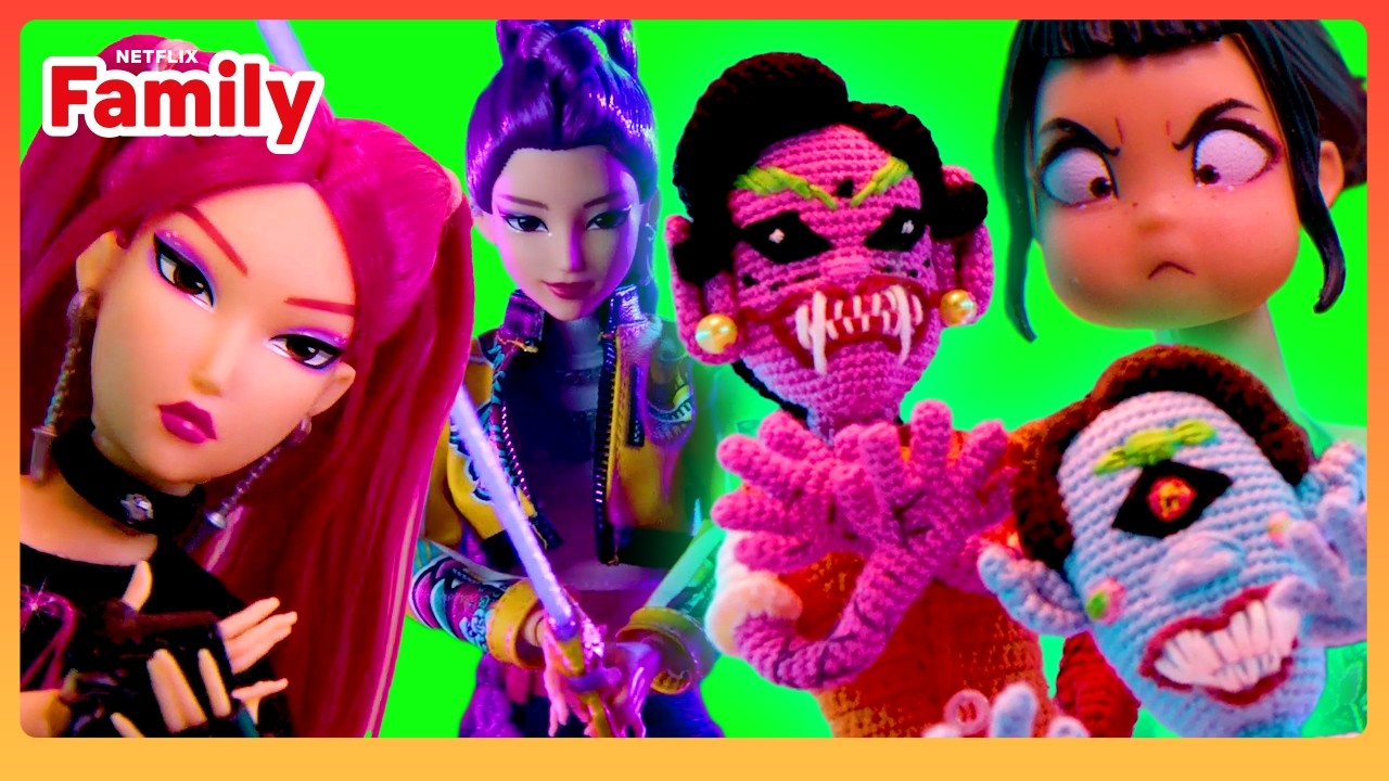 Airplane Recreation! 👹 KPop Demon Hunters: KPop Toy Creations 2 | Netflix Family