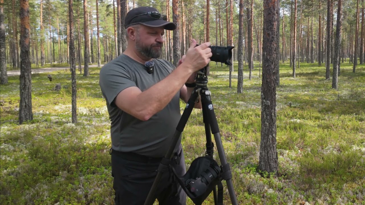 Kevyt jalusta maisemavalokuvaukseen : Leofoto LS-284CEX