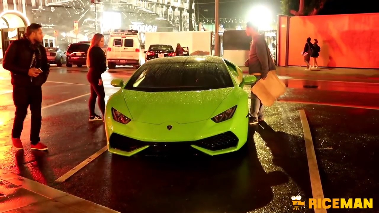 Obdachloser Mann mit einem Lamborghini Gold Digger Prank (Soziales Experiment)