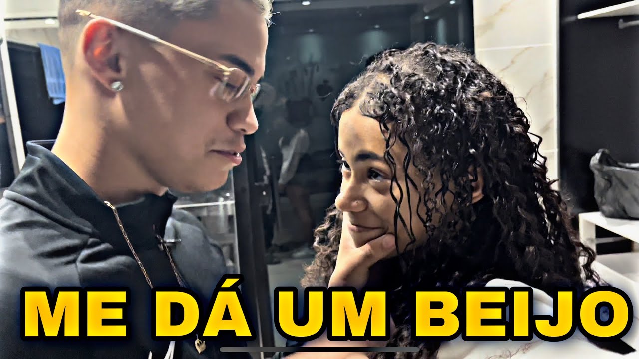 TRANQUEI A ISA COM O VZS NO BANHEIRO/ ELA ATIÇOU MUITO ELE