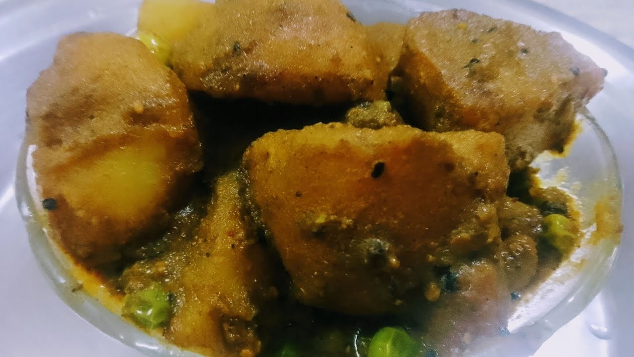 নিরামিষ আলুর তরকারি/Pure Veg Aloo Recipe/Niramish Aloo Recipe @chandraguhacuisineworld5714 