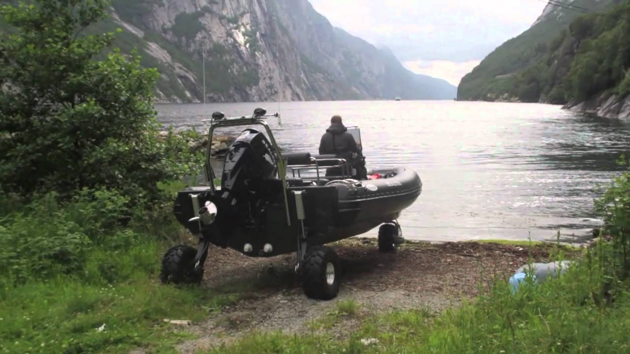 Inn Lysefjorden med Sealegs