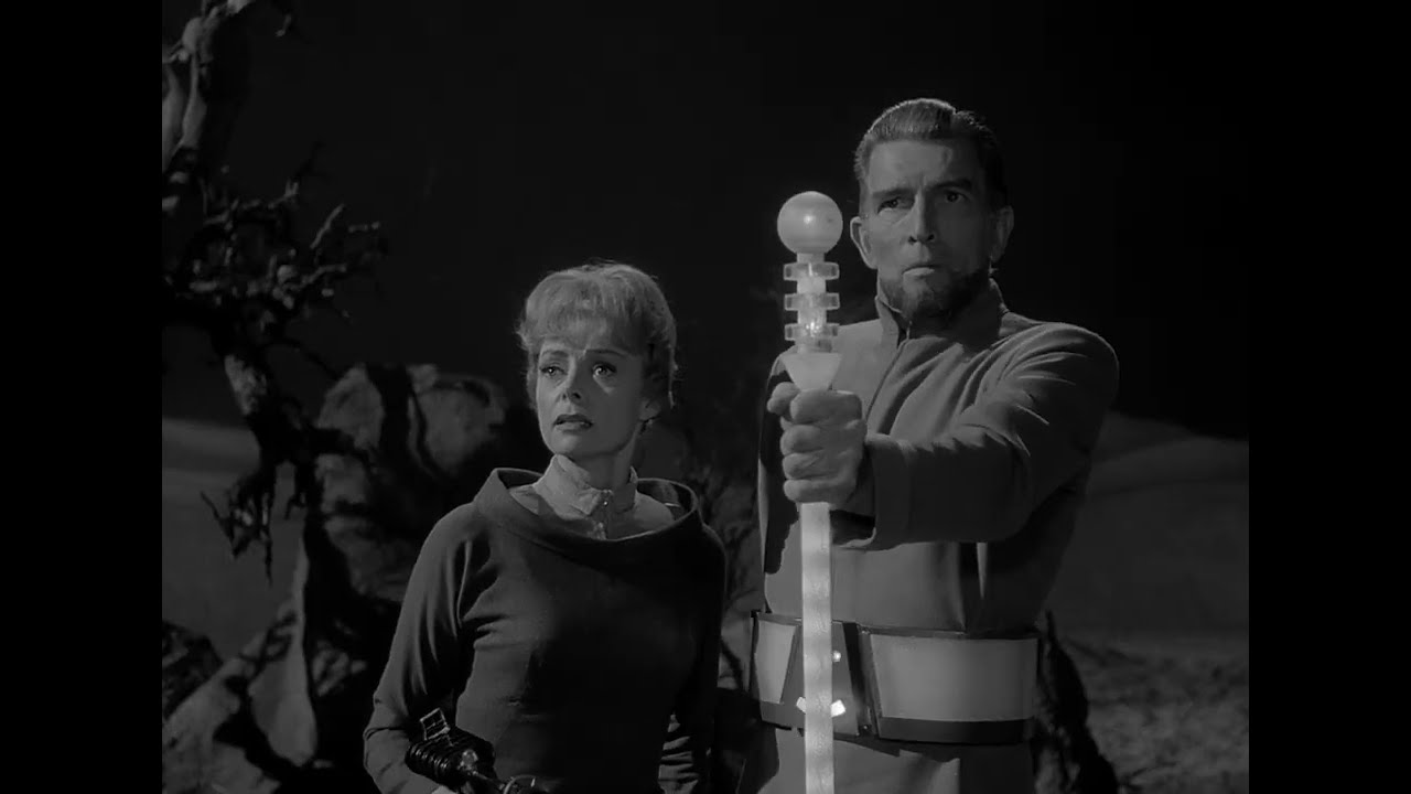 Giant Spider Attack - Lost in Space