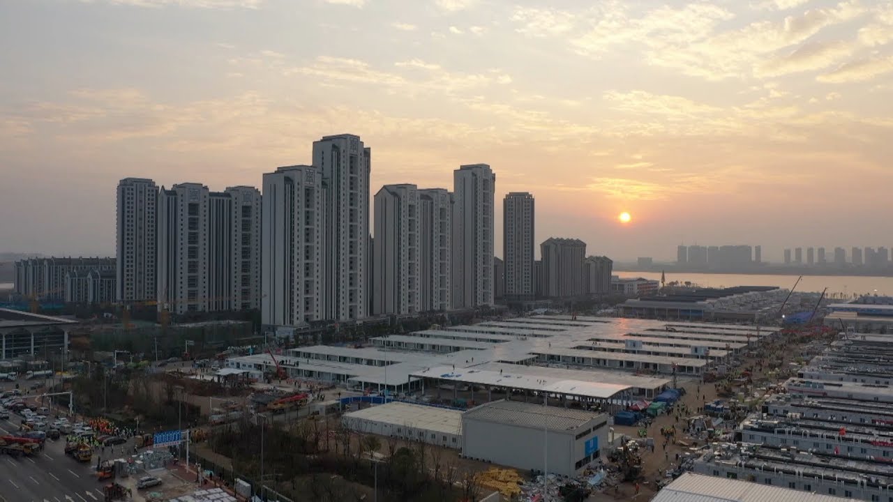 Time-lapse video shows how Leishenshan Hospital completed in 12 days