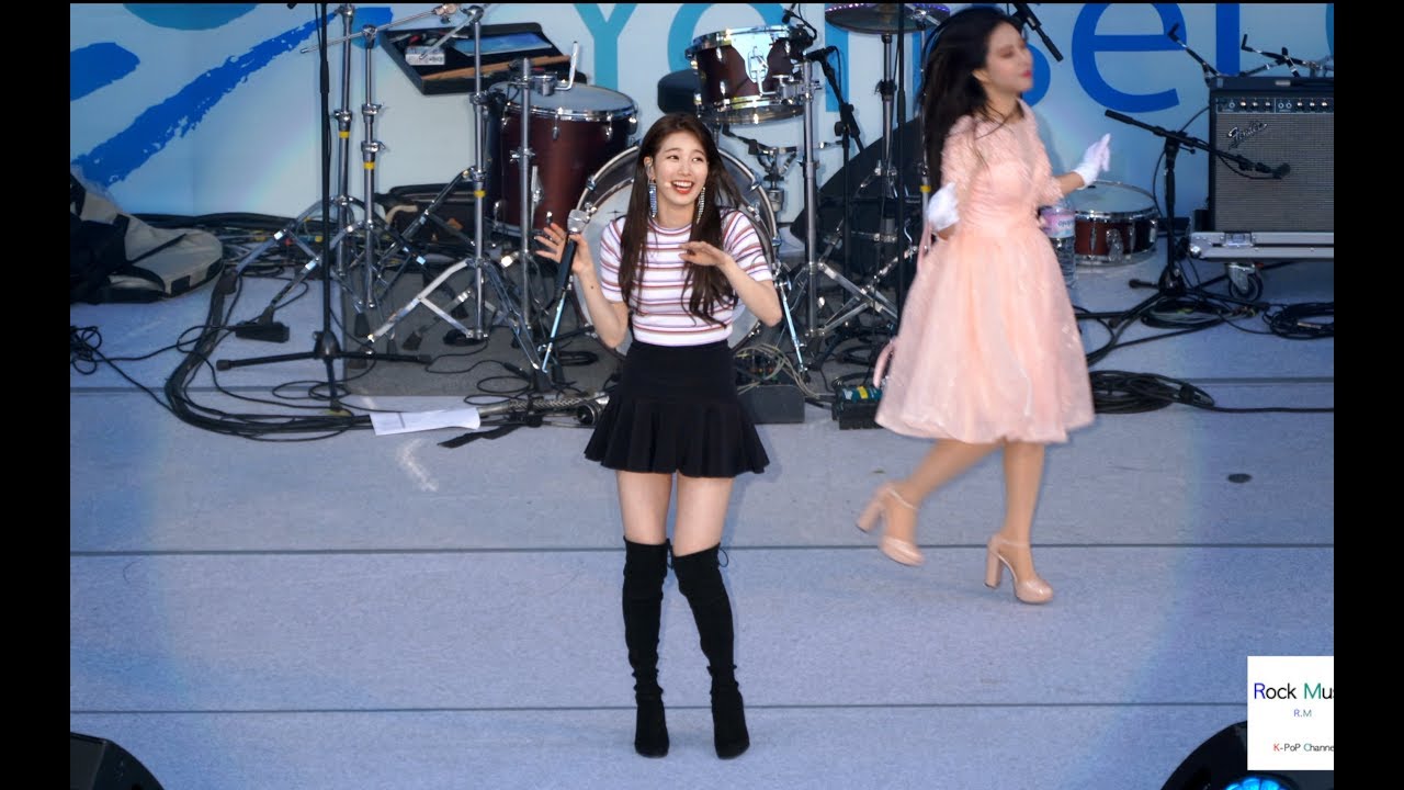 수지 (SUZY)연세대 응원단 분들과 함께 (연세여 사랑한다), 아카라카 축제[4K 직캠]@180519 락뮤직
