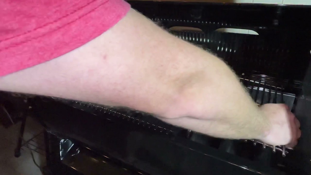 Weber Smokefire ex6 Gen 2, burn in seasoning.