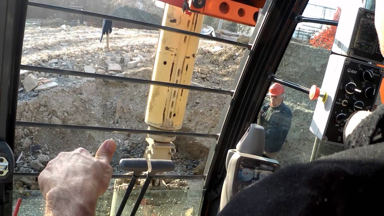 GEAX EK60 Compact piling rig
