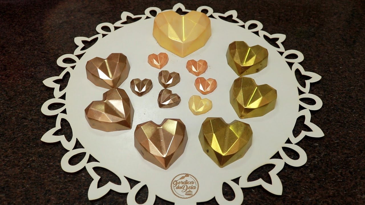 VOCÊ QUER APRENDER A FAZER UM CORAÇÃO DE CHOCOLATE LAPIDADO DOURADO? ENTÃO ASSISTA ESSE VÍDEO!