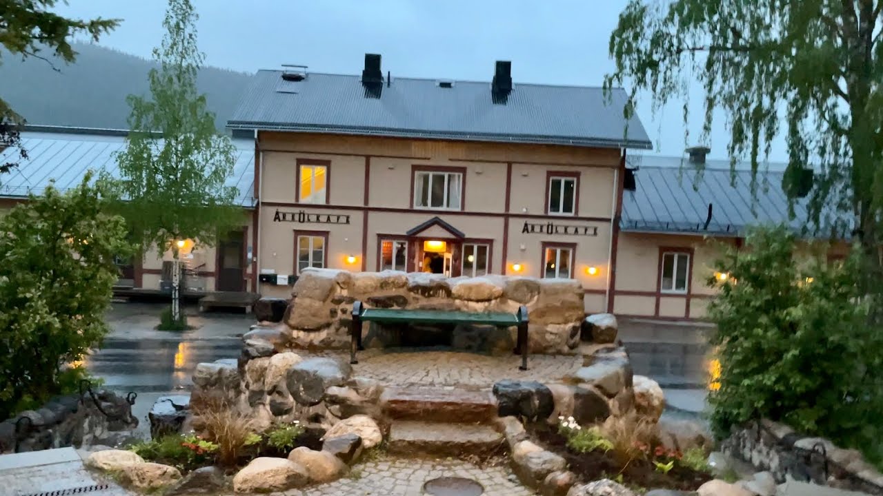 Sweden Walks: Midnight walk in &Aring;re, northern Sweden, where the night does not get dark.