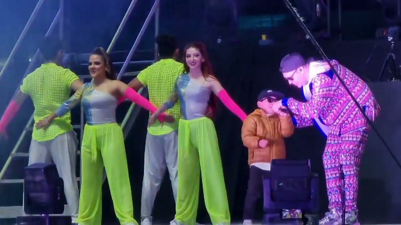 Super show de RAYMIX.