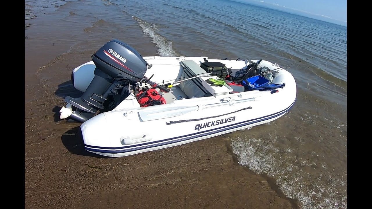 Quicksilver 300 AirDeck with Yamaha 15hp 2T